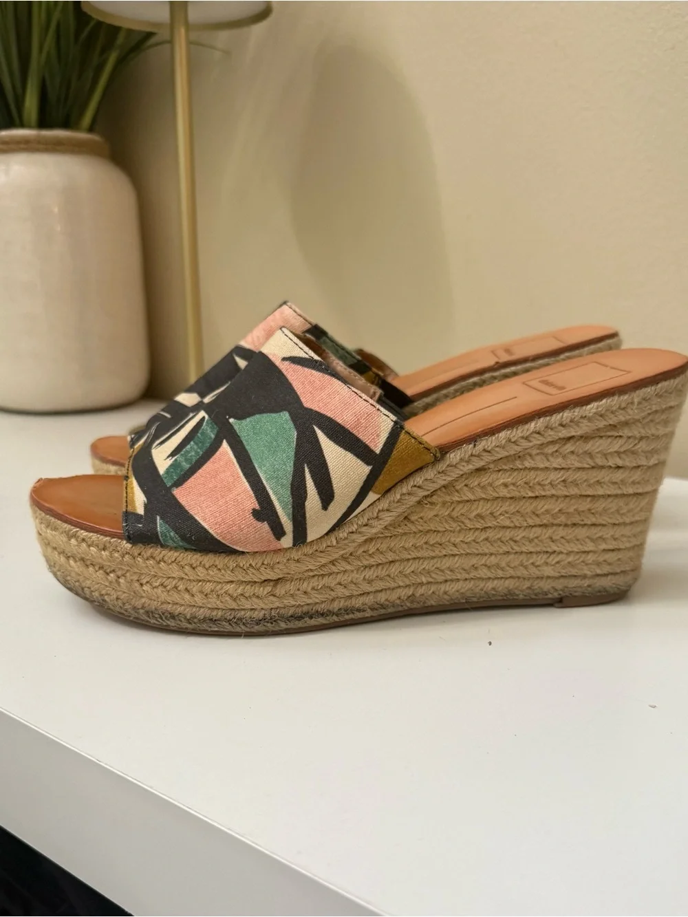 Dolce Vita Espadrille Wedge Sandal Shoe Size 8 Floral Hawaiian Tropical Palm